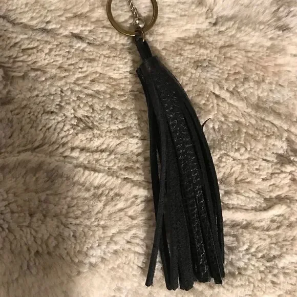 𝅺: : 70s / 80s Inspired Woven Wicker Style Clutch Wristlet with Tassel : : - Picture 3 of 13